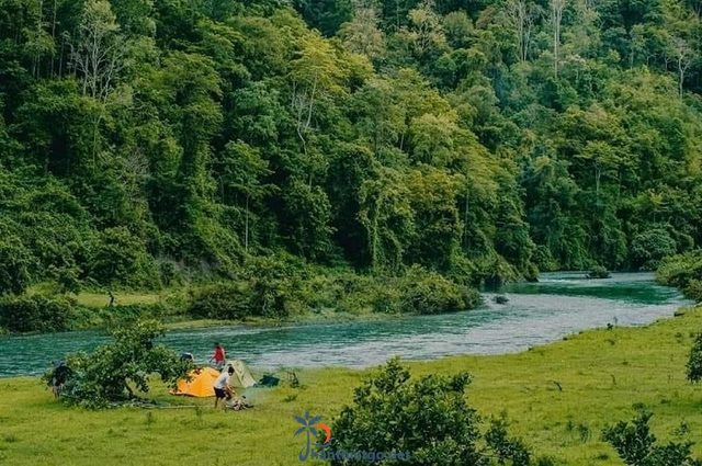 Hồ trong rừng nguyên sinh Hàm Thuận Bắc